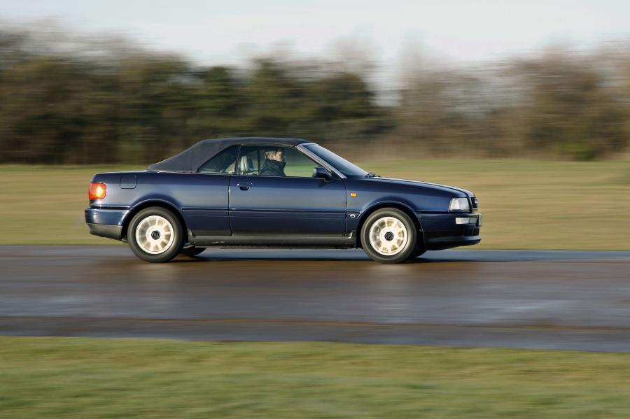  Audi Cabriolet 2.3E / 2.6E / 2.8 (8G7, B4) 1991 года  (UK) (фото 14 из 28)